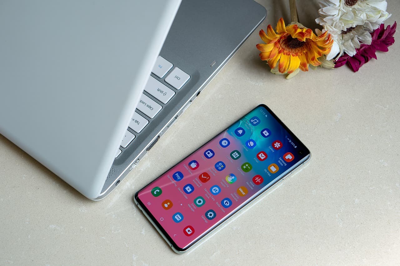 Samsung T9 Portable SSD in a real-world lifestyle setting (stock photo illustration)